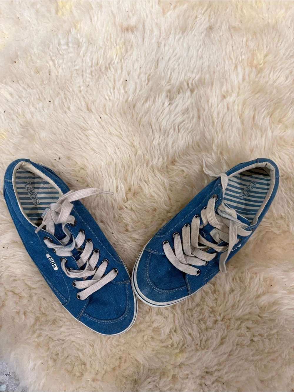 Taos Star Blue Canvas Denim Lace Up Sneakers Curves & Pods‎ Footbed Casual Shoes
